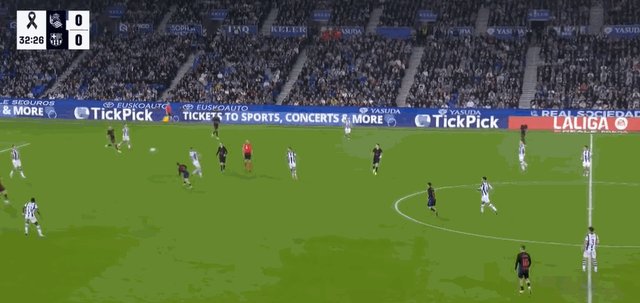 1731283692773016156.gif